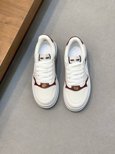 Gucci 古驰 -高端品质 原单 -鞋面：纳帕小牛皮、荔纹小牛皮、电脑刺绣品牌图腾 -内里：水染牛皮 -大底：超轻Tpu 橡胶；双色成型大底 -超高品控 做工
