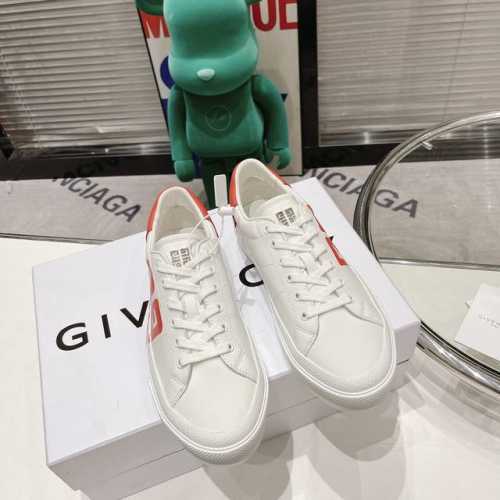 冲量价: 男+20 原版开发长期出货。GIVENCHY CitySport运动鞋 p5,190 产品详情 Citysport光滑牛皮革运动鞋 侧面饰以标签效果黑