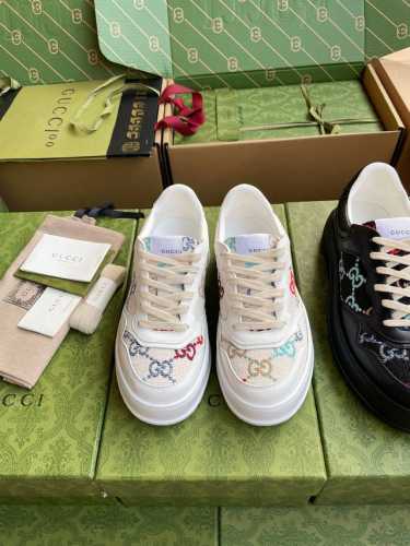 女款 男款 ！Gucci新款饼干鞋 顶级版版购入完美复刻！市场版本较多欢迎对比 情侣款 35-45 女34 40男38 45定做不退不换 原版开模IP发泡大底