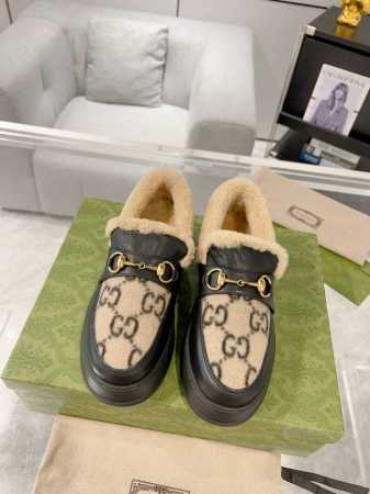 Gucci 23ss 羊毛雪地靴终于来了 专柜同步 秋冬必备的单品提花面料logo头层牛皮 进口羊羔毛内里 防滑TUP大底 码数：35-41 41定做退换 - 点击图像关闭