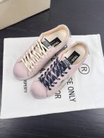 独家顶级版本 ggdb 25Vs休闲小脏鞋系列 做旧休闲小脏鞋 打破传统审美 运动休闲风格做到了明星私服上脚示范 就是这么百搭 再也不用担心洗鞋的问题啦 面料: