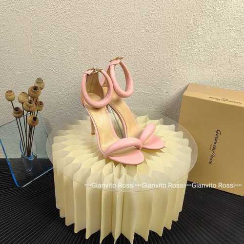 羊皮款 吉安维托 罗西 Gianvito Rossi Eiko Stiletto，轻松移动。这款 胖胖高跟凉鞋 秉承了其传统意大利工艺，专注精巧细节，打造优雅女