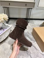 ugg.今年真的鲨疯了 堆堆勃肯褶皱短靴 韩版复古软fufu雪地靴 被可爱到了 泰乖了 内里羊毛材质保暖 靴筒堆堆褶皱特显瘦 size：35-40 40码不退不