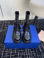代购级 stuartweitzman fw24 new arrival～杨紫大姐姐同款搭扣机车靴 sw新款厚底马丁靴百搭实穿，可盐可甜的单品酷酷的 鞋面：进口小