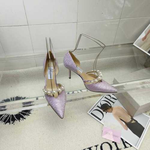 Jimmy Choo 周仰杰经典珍珠带尖头高跟鞋，我们家Jc一如既往品质优越 低调不失华丽 性感又不显张扬说的就是这款 上脚太好看了 鞋型是大家都爱的秀气款 非