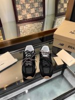 mium*u x new balance联名款运动鞋 原版精准cp！鞋型无限接近，精细工艺制作 年度zui火爆的款式，不需要多说，各种网红明星上脚秀 面料材料牛