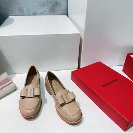 高品质出厂480！顶级品质原单渠道！Ferragamo菲拉格慕25春夏新款蝴蝶结乐福鞋！原版购入1:1开发！ Sf菲拉家这款乐福鞋上脚特有气场 独特魅力 大家喜 - 点击图像关闭