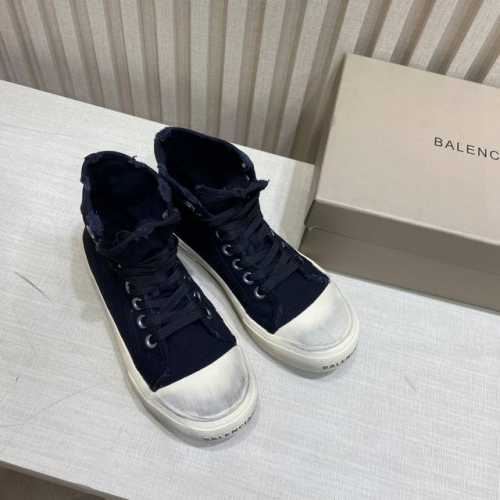 BALENCIAGA 巴黎世家休闲帆布小白鞋 半拖顶级战损版本 全部对版材料 颜色 paris sneakers灵感来源60年代硫化鞋.继续着demna