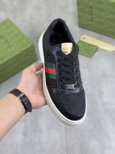 工厂p价p 实价 古奇Gucci 官网最新款休闲时尚男鞋 爆款版型简洁大气 潮男专属.独有的官网最新品牌双G素元素古奇原版装饰 时尚又大方 面料原版磨砂小牛皮全