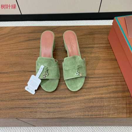 Loro Piana 羊京中跟拖鞋。鞋面羊京，羊皮内里及垫脚。真皮中底，真皮包跟。进口真皮大底，跟高8cm。码数：34-42 34、40、41、42定制不退换 - 点击图像关闭