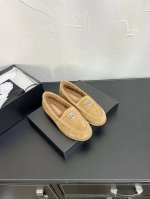 CHANEL 乐福鞋 毛里 小香 C家 专柜又一超级大爆款，网红博主小姐姐们的挚爱，社交平台的各种夸赞，超级暖和 超级秋冬 看到这期总能唤起少女内心对时髦的诉求
