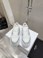 厚底 思琳新款小白鞋 继Celine熊猫鞋 火爆推出新的配色版型 整体设计简约和经典配色 可以闭眼入的那种Celine Homme Celine全新Traine
