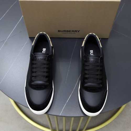 牛里 Burberry巴宝莉 经典低帮滑板套脚鞋｜进口牛皮搭配经典格纹布料｜舒适透气内里｜原版大底｜做工精细穿着舒适 Size：38-44 45定做