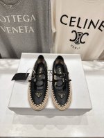 高版本出厂 Prada* 普拉达25Ss春夏新品编织底乐福鞋休闲鞋单鞋 原版购入1:1开发，细节完美，上脚舒适可任意配搭春夏的美丽服饰，精耐致看 采用原版进口环