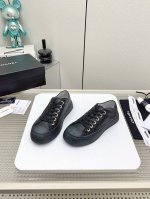 出厂 高版本 CHANE香奈儿2025最新款小香风厚底运动鞋时尚**鞋休闲鞋 特殊工艺面料：进口原版材质内里：元版内里鞋底：原版开模鞋底全套包装 ：35-40