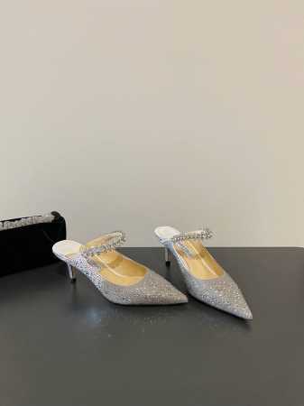 jimmy Choo 最高品质 最新经典钻石链条 渐变烫钻 重工艺水晶半拖鞋单鞋 同步专柜 主打精致 舒适度休闲 甜美 无解风都轻松满足 Blingbling - 点击图像关闭