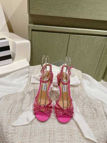Aquazzur* 菠萝早春专柜新品仙女时装鞋系列，大量上新同步官网全系列均可定制龙年主打一个火爆，全网各大网红纷纷开秀，绝美的穿搭系列！ ★★★★★ 鞋面 P