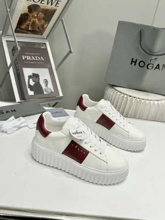 hogan2024新款H-STRIPES 系列女码 采用饰以竖条和波纹的厚底设计令奢潮鞋履焕发新意活力、穿梭性格畅想、抢占视线焦点、在掀现代感都市风潮！ 面料: - 点击图像关闭