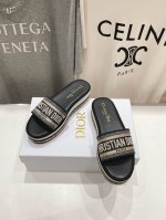 高版本出厂310 Dior*迪奥D家2025Ss春夏新款仙女风厚底拖鞋 1:1原版复刻 市面上最高版本 各路时尚博主刷爆小红书！超时髦又充满高级感的单品！轻松打