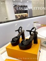 出厂 Loui& Vuitto&路易威登 法国代购新款驴牌 春夏首选 Monogram花卉系列 高端奢华 明星 秀场新款 绝对百搭的优雅气质款 超精致显长8.5