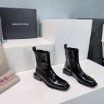 高品质出厂 ！顶级品质Alexander Wang亚历山大王 24ss 秋冬新款方跟粗跟简易短靴！恰到好处的高跟，搭配最潮头型女王的绝佳搭配！ 金属粗跟稳稳的安