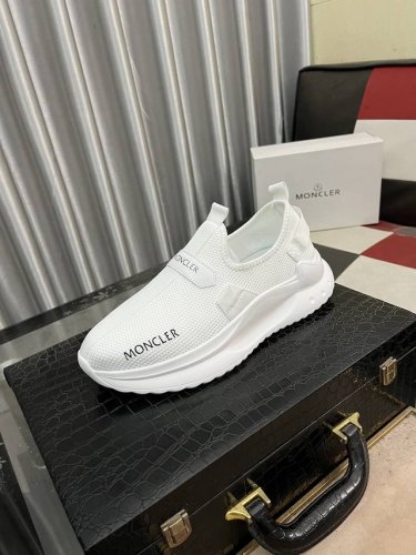 调工厂p价 男装男鞋 运动原单 Moncler 蒙口 官网同款 高品质男鞋 材料 定制小牛皮 网布透气内里真皮鞋垫 原版开模防滑大底款式类型 男士休闲运动鞋 系