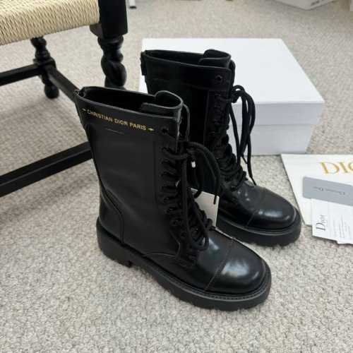 代购级 官网同步2024ss最高版本 Dior 迪奥秋冬靴马钉靴顶走级秀系列秋冬主季打款，超爆级款的节奏！出行必备单品！随意搭配么怎穿都好看 值得收鞋入柜的一款