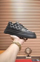 LOUIS VUITTON 原单跑量价 水染牛皮内里 新款LV路易威登 * 顶级版本 LV经典潮鞋！选用进口原版牛皮 水染牛皮内里.原版耐磨橡胶大底！高品质精品