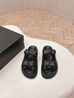 拖鞋 凉鞋 2025新色系！CHANEL 香奈儿 2025新款凉鞋拖鞋系列 经典系列 每个款式都很赞 菱格松糕底沙滩凉鞋 拖鞋 优雅高贵 舒适百搭鞋面：羊皮 布