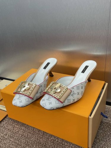 louis Vuitton 2025春夏新款猫跟果冻色女鞋 Lv 字母Logo五金扣方头拼色后空穆勒拖鞋 材质 鞋面进口环保透气老花皮+水染羊皮内里+意大利真皮