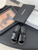 Chanel 25p新款防水台拖鞋 牛皮漆皮 内里羊皮 原版大底 Size:35-39 其他码数定做