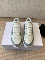 CELINE思琳赛琳 厚底 小白鞋 鞋后帮和侧面压印CELINE标志厚底面包鞋2025春夏新款 凯旋门徽标系带 简单舒服，干净利落，增高显腿细无论是单穿还是搭配