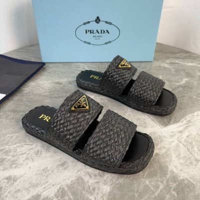 p家最新款 面 原版定制拉菲草 里 超软混种羊皮 底 原版开模橡胶底 标志性三角标 原版包装 size:35-41