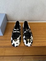顶级品质 Prada Ss25 New Arrival～ P家25春夏系列圆头玛丽珍新品 时髦的小圆头，轻松Get时髦气息～ 个性马毛材质，秀气形体，仙气十足！