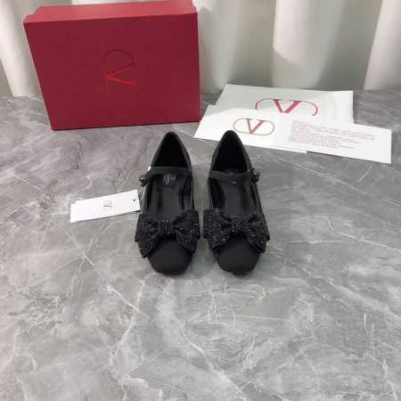 工厂p价p 顶级版本 代购级别 原版开发 Valentino 华伦天奴2025Ss新款蝴蝶结烫钻玛丽珍鞋，一字带扣子魔术贴平底女鞋。原版购入开发 做货 顶级原单 - 点击图像关闭