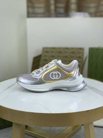 出厂价 顶级版本 Gucci 古奇 最新款限定款情侣升级版休闲鞋！材料均为高端材料定制，超级好看，进口电绣工艺，请各位看清细节认准品质，独家开模高端大底，高品质 - 点击图像关闭