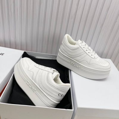 p直销 女鞋工厂P 大量现货 Cellne 赛琳 厚底 小白鞋！这走秀款也是Isa明星同款！自带增高效果，时髦毛酷女孩轻松时尚又百搭舒适度极佳.厚底休闲透气运动
