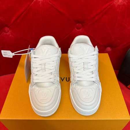 代购级别 Louis Vuitton LV Trainer！#54系列 运动鞋欧洲代购1W 购入！ 爆拆开发 大底和面料私模 ，完美调整至原版一致较果绝对秒杀市 - 点击图像关闭
