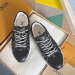 顶级版本：情侣款 Lv 路易威登L家 驴牌 最新Olympia系列 情侣款 银角大王 休闲 运动鞋 跑鞋 本款 Lv Olympia 运动鞋融合网格面料与金属质
