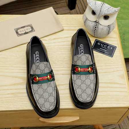 工厂价 Gucci 古奇 里 爆款豆豆鞋顶端品牌奢侈，顶级～质量 ，最新時尚豆豆鞋 ..鞋面選用原版头层牛皮制造. 全头层水染皮内里 。原版个性时尚柔软橡膠耐磨 - 点击图像关闭