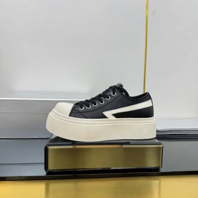 出厂价Pp 布面 Smfk 小众潮牌 25Ss春夏新款 十字花 大头厚底 德比鞋 百搭的极简风国潮，新作继承了诸多品牌制胜的流行元素，势必大热 帆布休闲鞋 超级