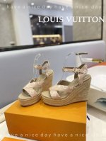 出厂 Loui& Vuitto&路易威登 法国代购新款驴牌 春夏首选 香港原版购入一比一开模 今年的款式比去年增加了新原素 显得更为大牌 皮面款采用原版树膏皮牛