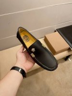 品牌范思哲，官方原版，鞋面头层进口牛皮+ 女神蛇发女妖美杜莎致命诱惑头像，无法抗拒[调皮]头层内里羊里，原版进口耐磨橡胶底， 官网出品 精致优雅心备佳品，采用精