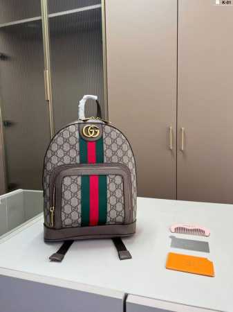 配木梳+小镜子 Gucci 酷奇Ophidia 老花双肩包 配色简直一绝 日常通勤，出门旅行必备哦 K-01尺寸24×28 - 点击图像关闭