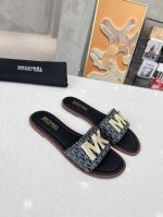 MlCHAEL 新款 面料 牛皮 内里 羊皮，码数 35-43出厂价 真皮底170