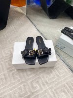 出厂310 Chloe 蔻依25Ss 早春新款绝美拖鞋时尚界久违的极简之美 经典时尚配色 毫不费力的优雅风来袭 时髦 精致 绝美 包头尖头 开边珠外穿时尚气质简