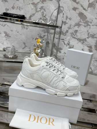 工厂价 Dior Chrono 迪奥情侣爆款热卖 原版开发全新tpu吸膜超轻极软组合大底. 运动风格 运动鞋..老爹鞋. 上脚超美超赞..各路明星网红纷纷上脚. - 点击图像关闭