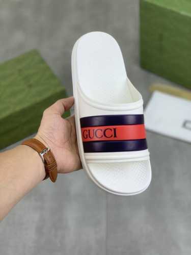 工厂价 实价 Gucci 古奇新款休闲拖鞋，原版官网1:1、完美做工 透射出一种尊贵奢华，于古奇高端超凡工艺中升华其奢侈定义。原版古奇双g组合大底，码数：38-