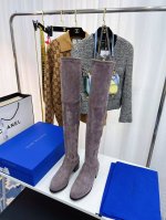 高版本SW Lowland 4.5cm经典弹力过膝长靴 经典升级款隆重限量推出专柜品质火爆发售专柜又是卖断货的节奏， 好莱坞明星网络红人争先抢秀赶快抢先秀上，更