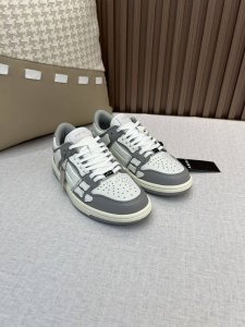 出厂价pp #情侣款 官网同步飞机盒包装 顶级版本 认准独家品质 区分市场通货 amiri埃米尔骨头鞋 官网同步更新情侣款最新配色 注意区分细节 接受一切对比